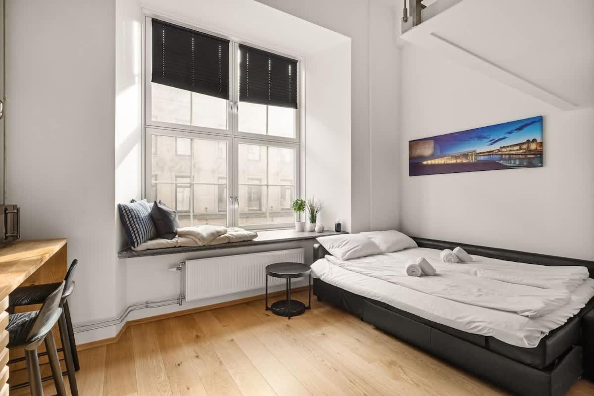 Dinbnb I 500m To Station I Roof Terrace *