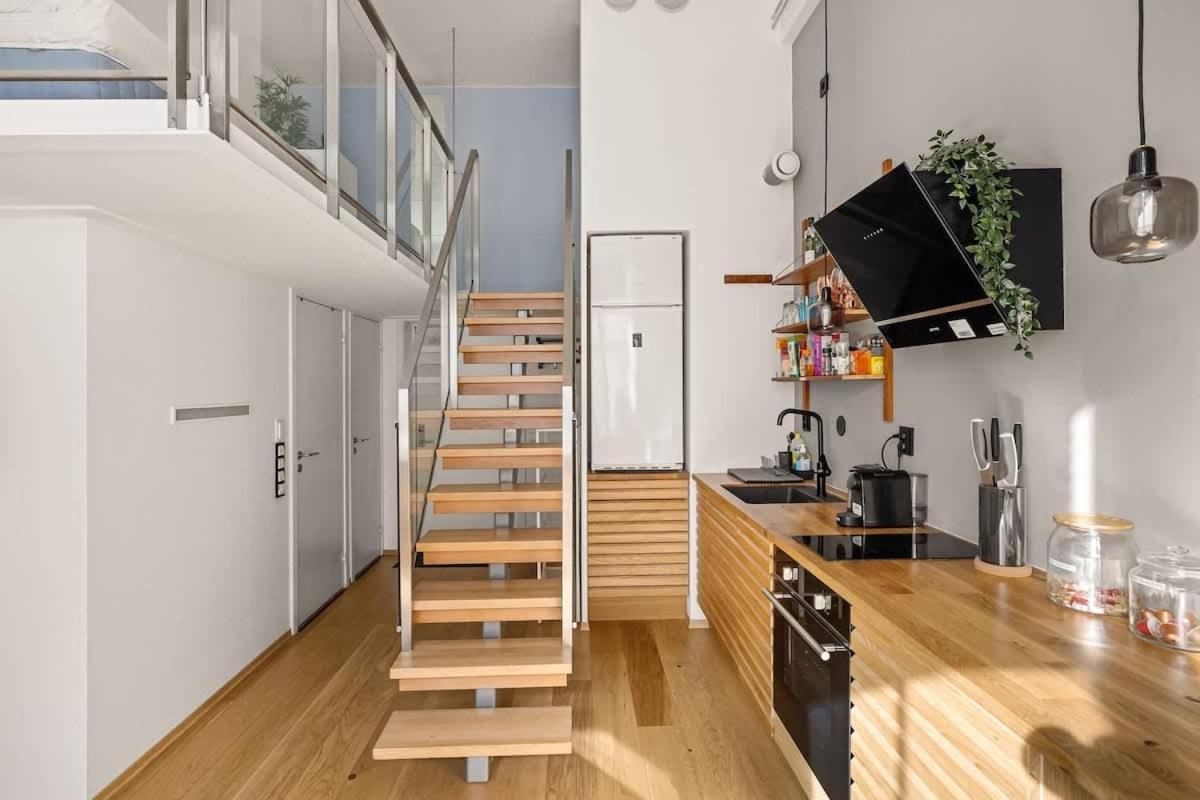 Dinbnb I 500m To Station I Roof Terrace Appartement